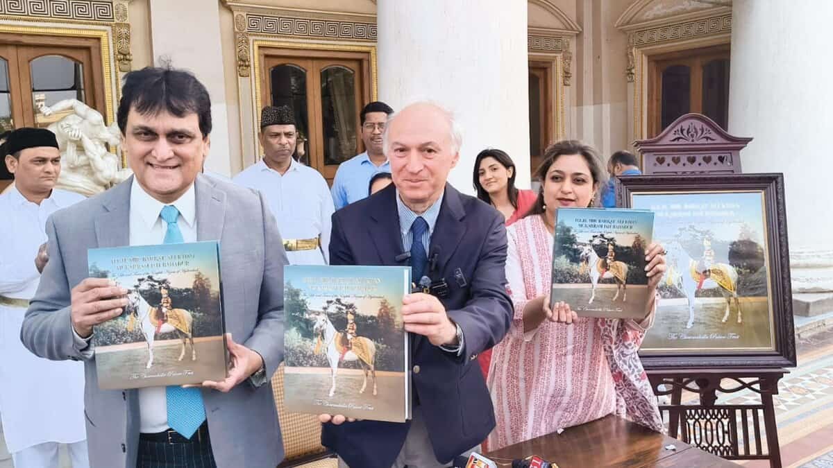 Photo of Yunus Lasania