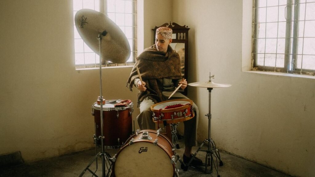 Tarun Balani explores themes of heritage and migration with Kadahin Milandaasin