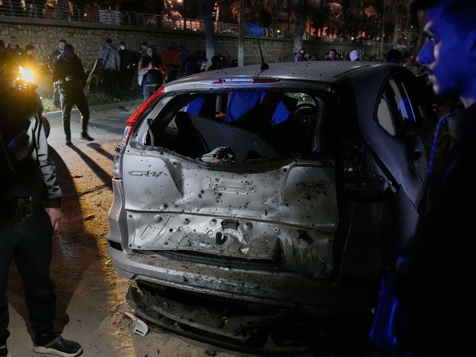 Israeli strike hits Beirut waterfront near tents of displaced | Israel attacks Lebanon