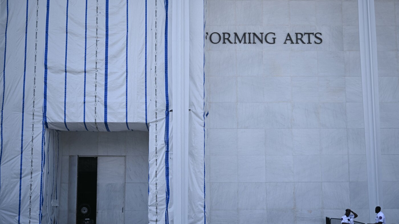 How might a Kennedy Center shutdown impact artists and audiences? : NPR