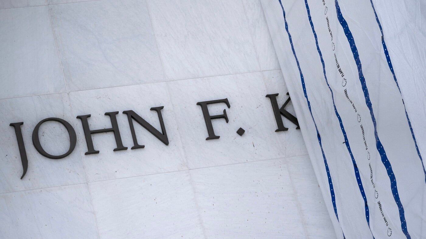 Kennedy Center board votes to close it : NPR